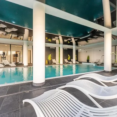 Westin House - 118 *